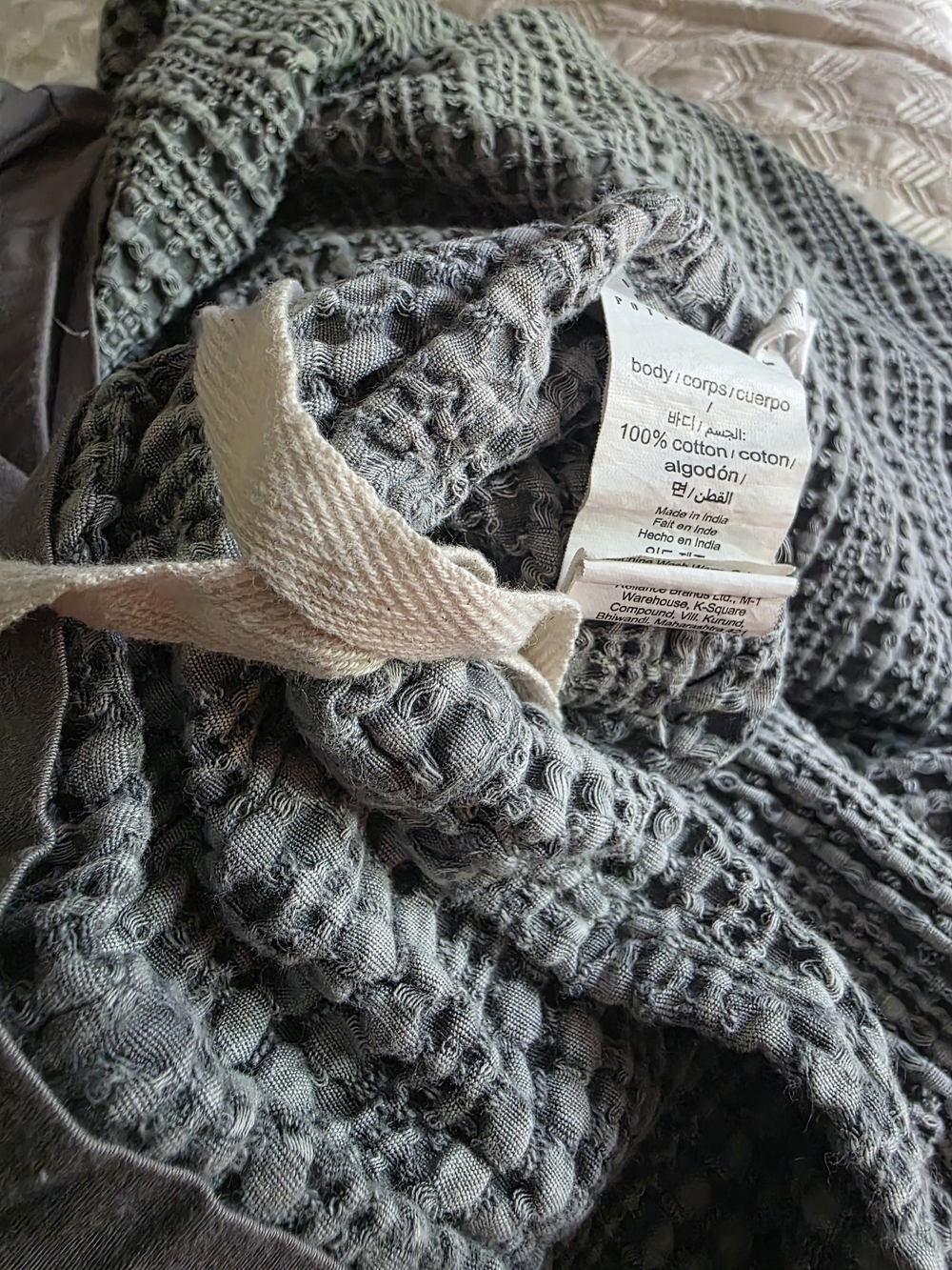 Pottery Barn Women's Waffle-Knit Cotton Gray Sheet.